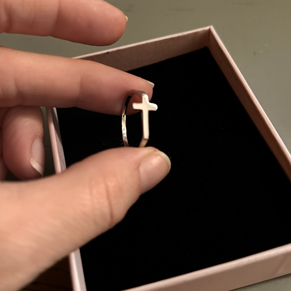 NIB 925 Sterling Silver Stackable Cross Ring
